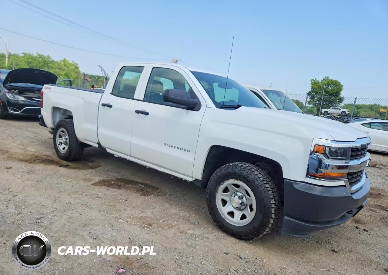2017 Chevrolet Silverado K1500 VIN:1GCVKNEH2HZ146676 - 4