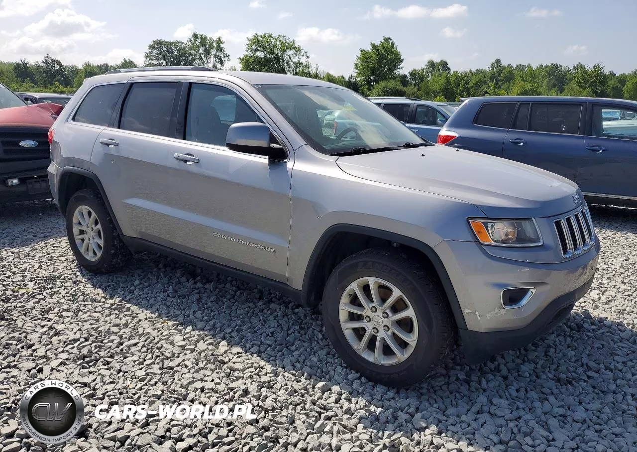 2016 Jeep Grand Cherokee Laredo VIN:1C4RJFAG2GC334817 - 4
