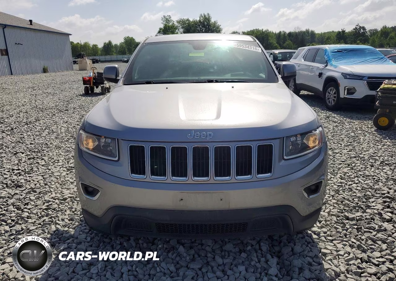 2016 Jeep Grand Cherokee Laredo VIN:1C4RJFAG2GC334817 - 5