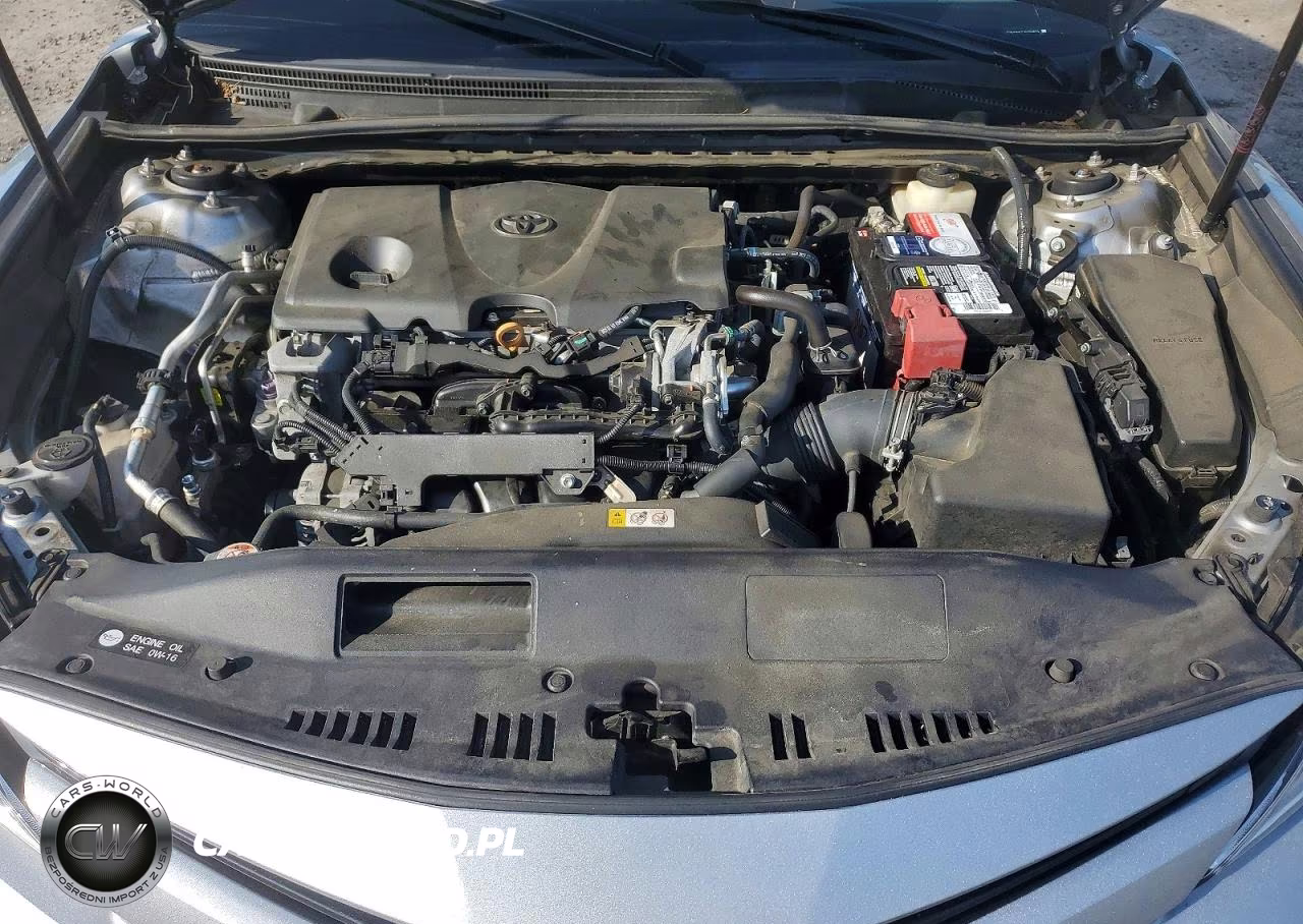 2018 Toyota Camry Le VIN:4T1B11HK3JU124674 - 11