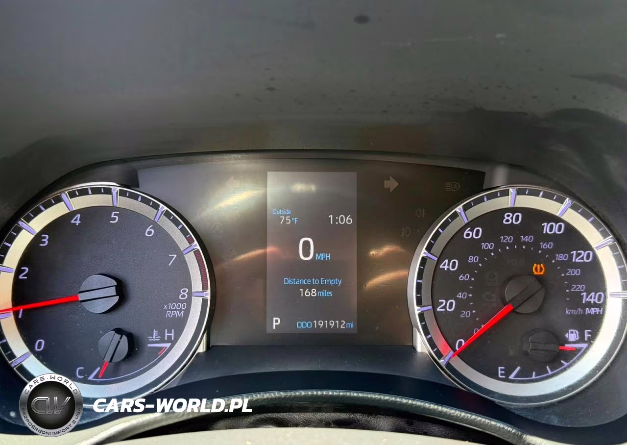 2020 Toyota Highlander Le VIN:5TDBZRBH4LS511640 - 10