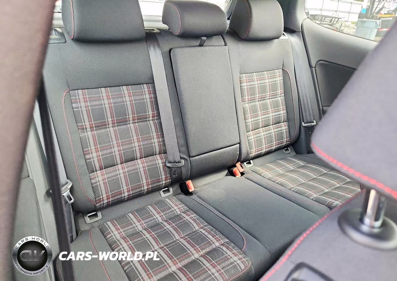 2011 Volkswagen Gti VIN:WVWED7AJ1BW174878 - 10