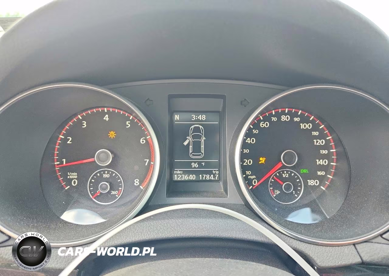 2011 Volkswagen Gti VIN:WVWED7AJ1BW174878 - 9
