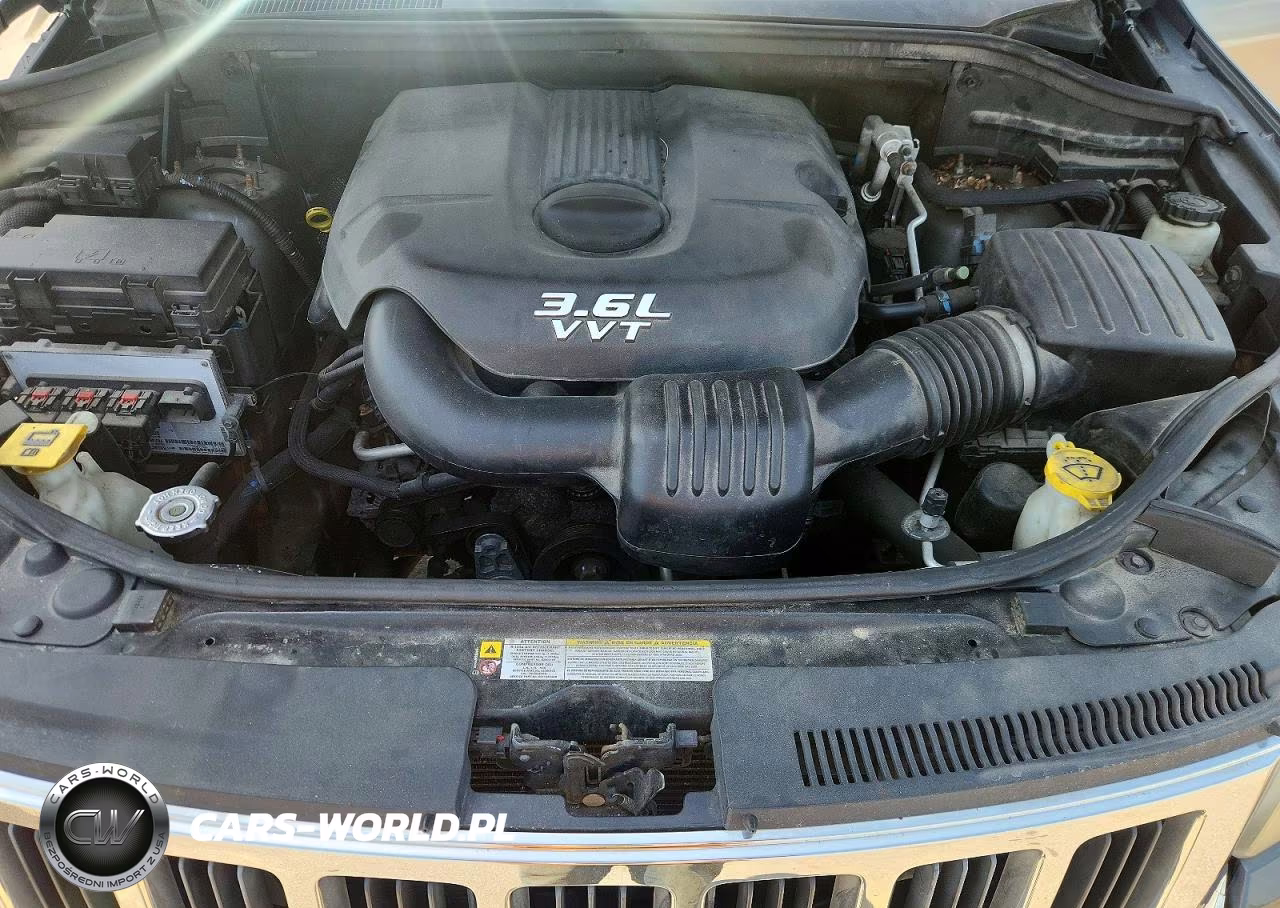 2012 Jeep Grand Cherokee Laredo VIN:1C4RJFAGXCC150526 - 11