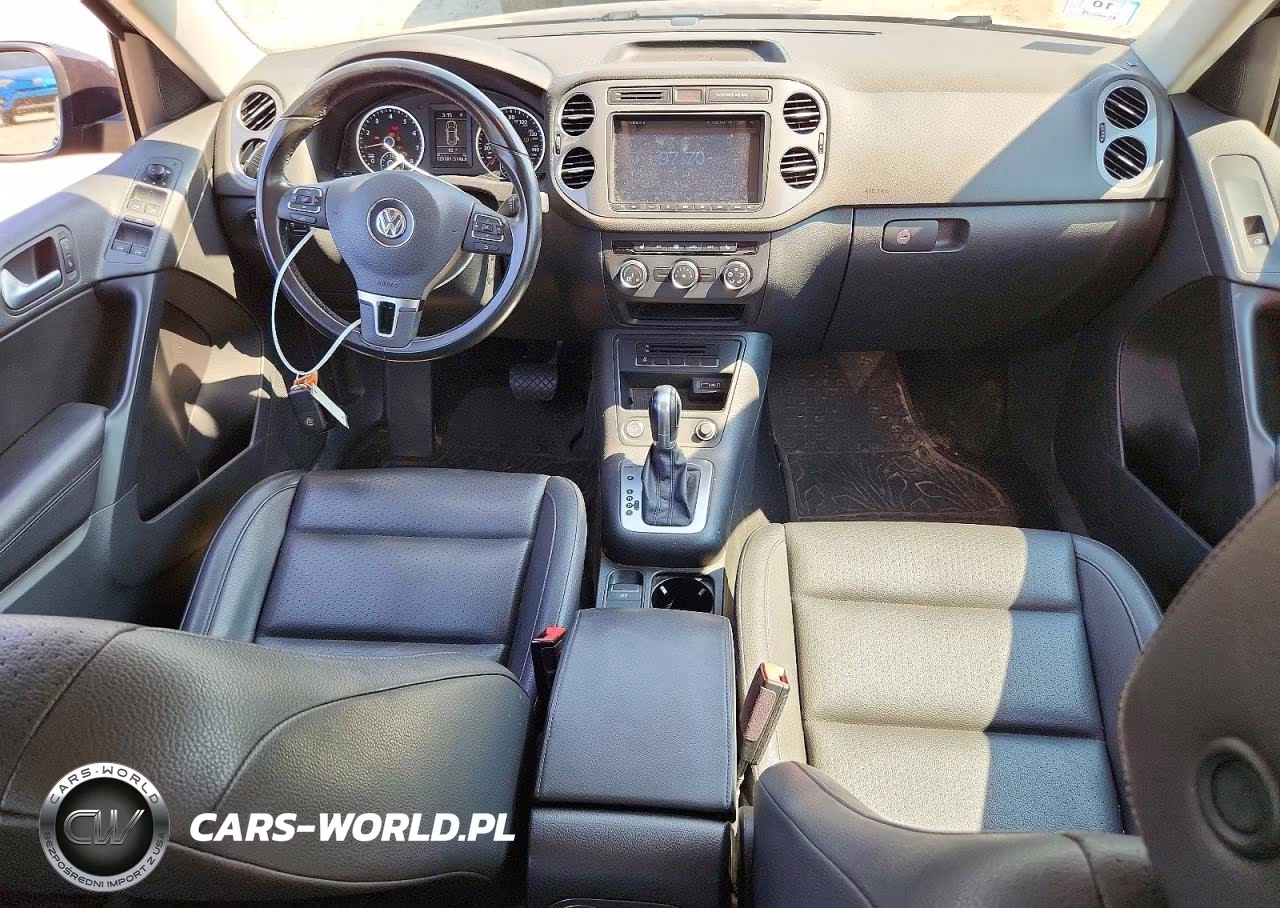 2017 Volkswagen Tiguan S VIN:WVGBV7AX6HK021803 - 8