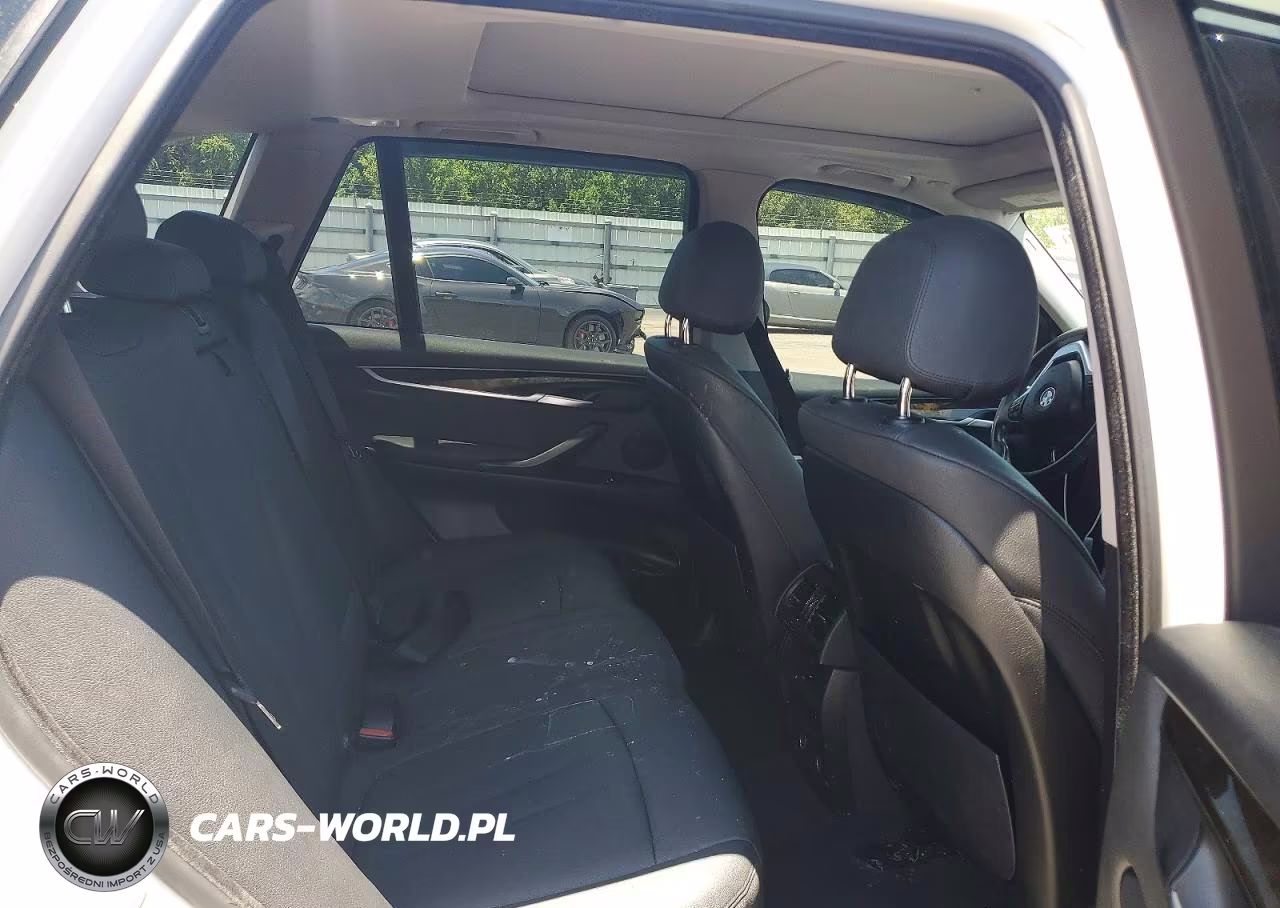 2016 BMW X5 xDrive35I VIN:5UXKR0C52G0P26232 - 11