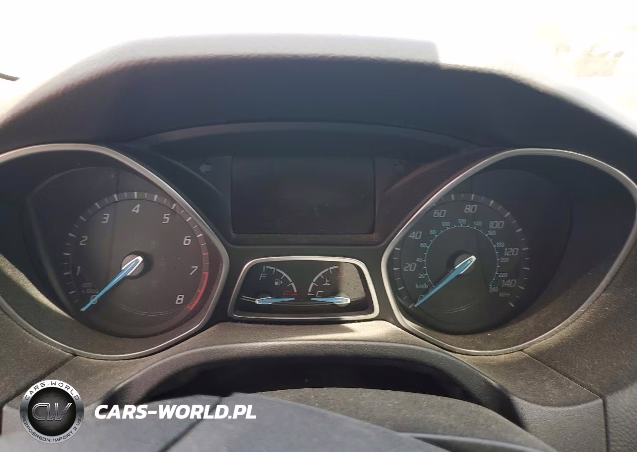 2014 Ford Focus Se VIN:1FADP3F25EL393870 - 9