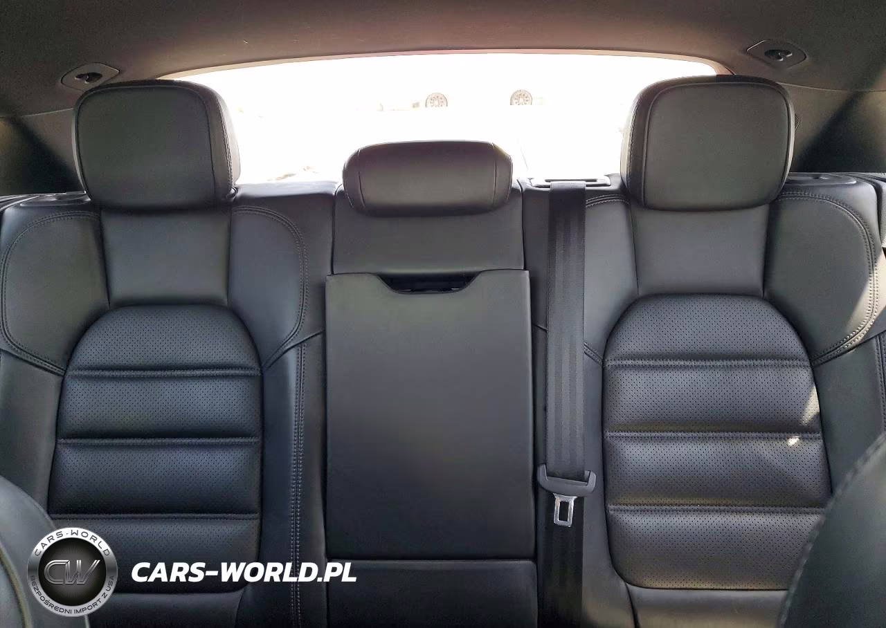 2018 Porsche Macan S VIN:WP1AB2A54JLB35503 - 10