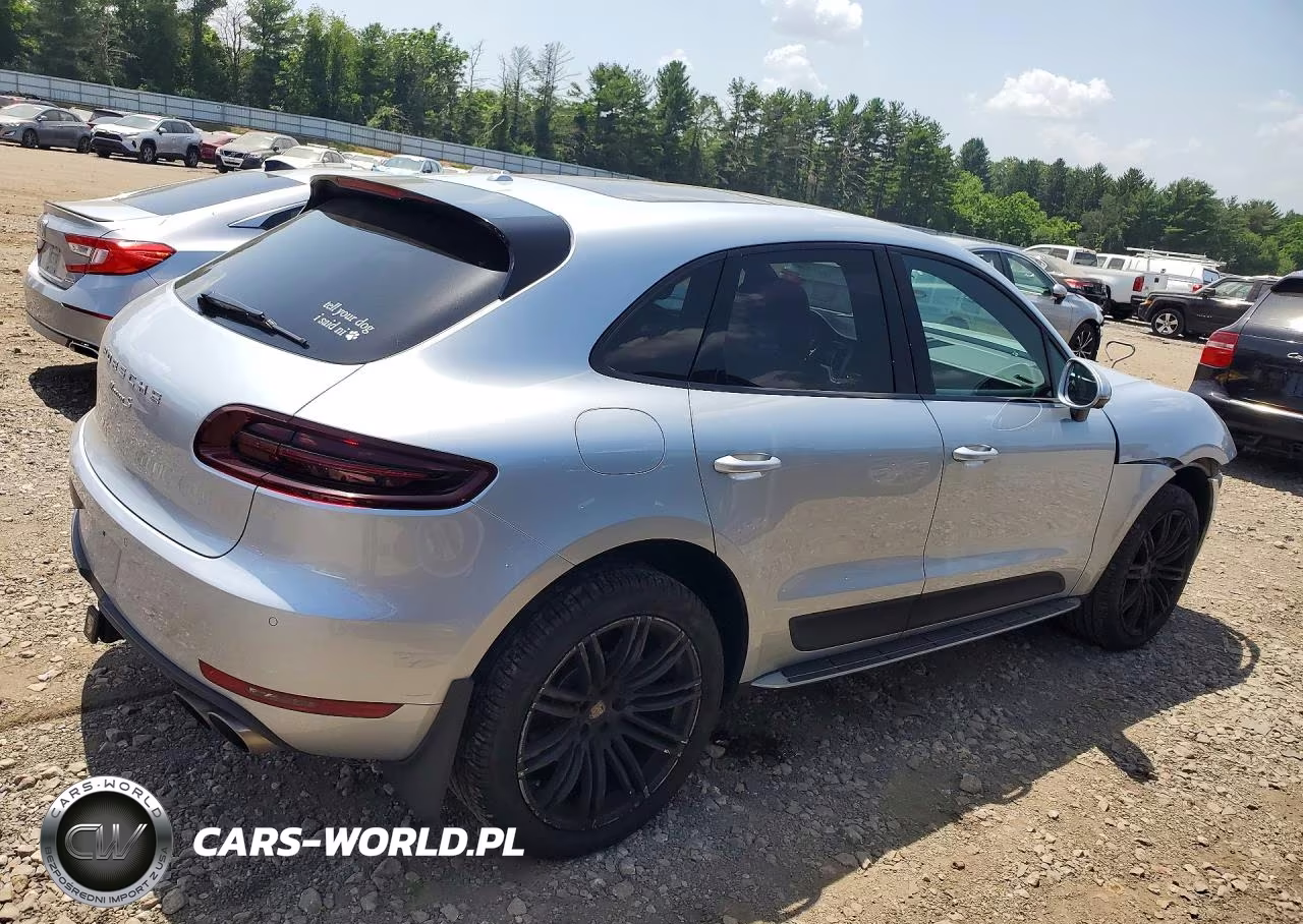 2018 Porsche Macan S VIN:WP1AB2A54JLB35503 - 3