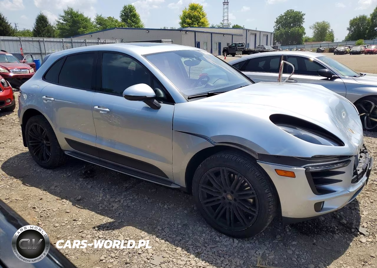 2018 Porsche Macan S VIN:WP1AB2A54JLB35503 - 4