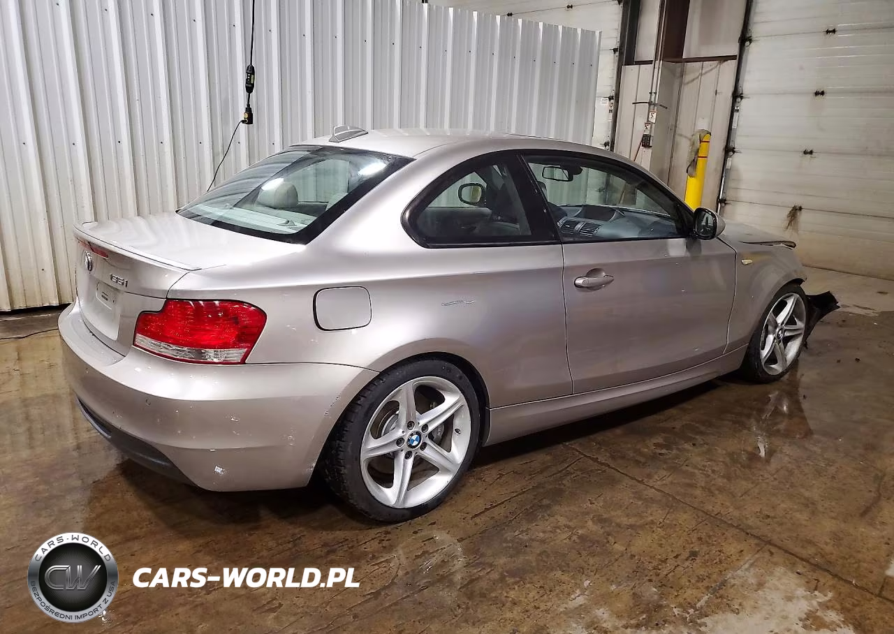 2011 BMW 135 I VIN:WBAUC9C52BVM11407 - 3