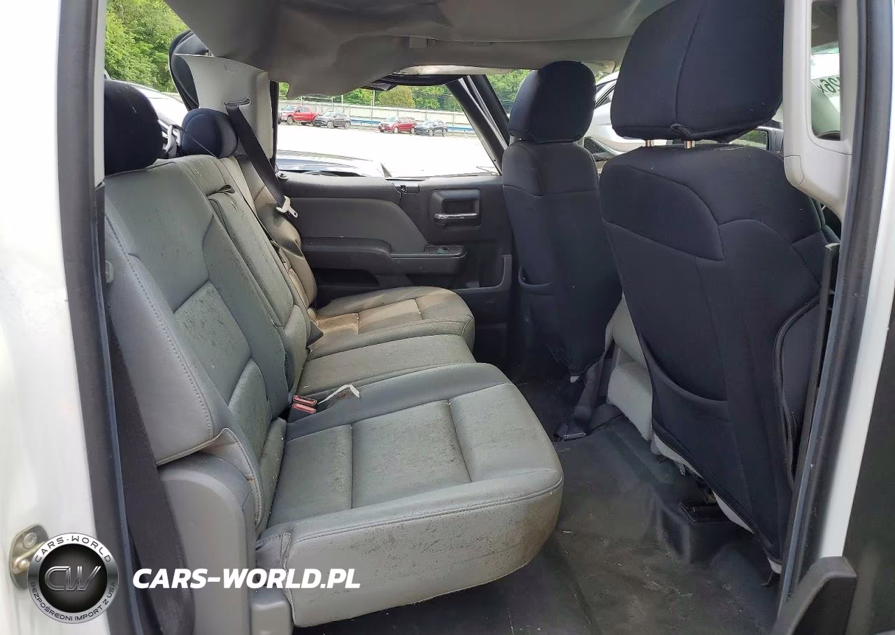 2018 Chevrolet Silverado K1500 VIN:3GCUKNEC6JG218601 - 10