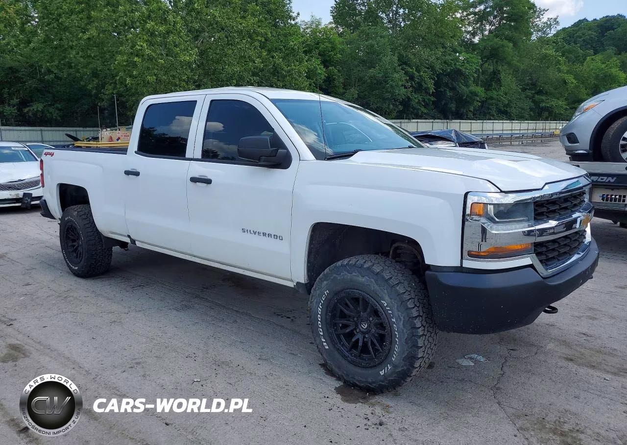 2018 Chevrolet Silverado K1500 VIN:3GCUKNEC6JG218601 - 4
