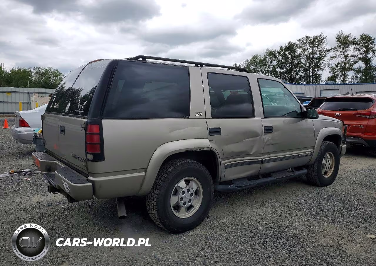 2000 Chevrolet Tahoe K1500 VIN:1GNEK13R1YR147166 - 3