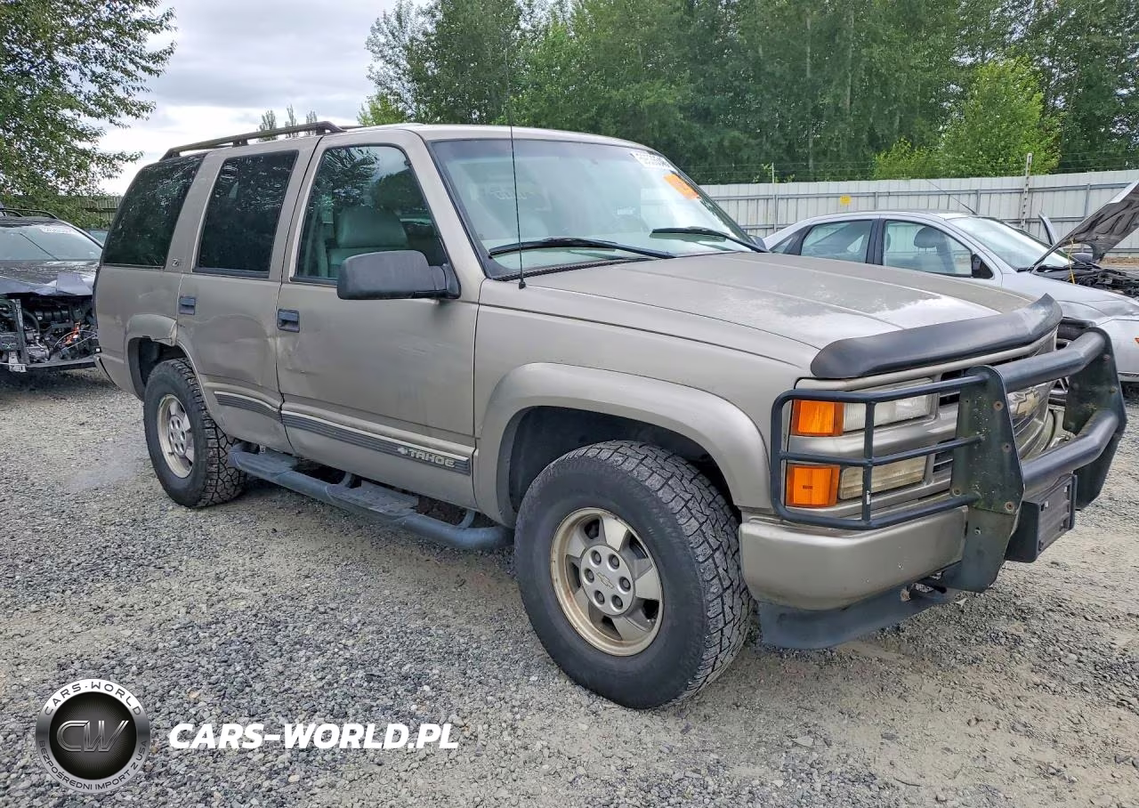 2000 Chevrolet Tahoe K1500 VIN:1GNEK13R1YR147166 - 4