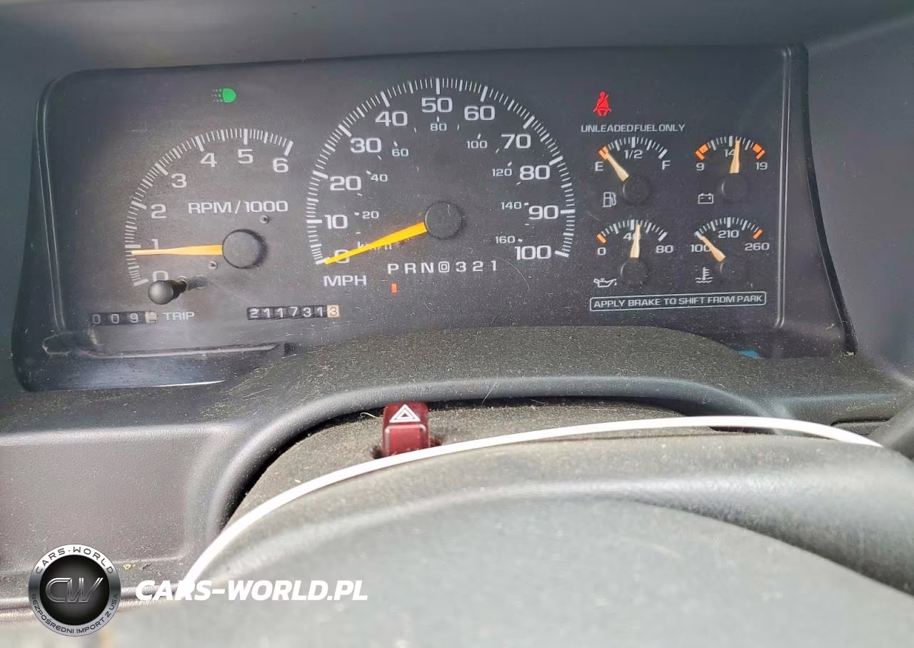 2000 Chevrolet Tahoe K1500 VIN:1GNEK13R1YR147166 - 9