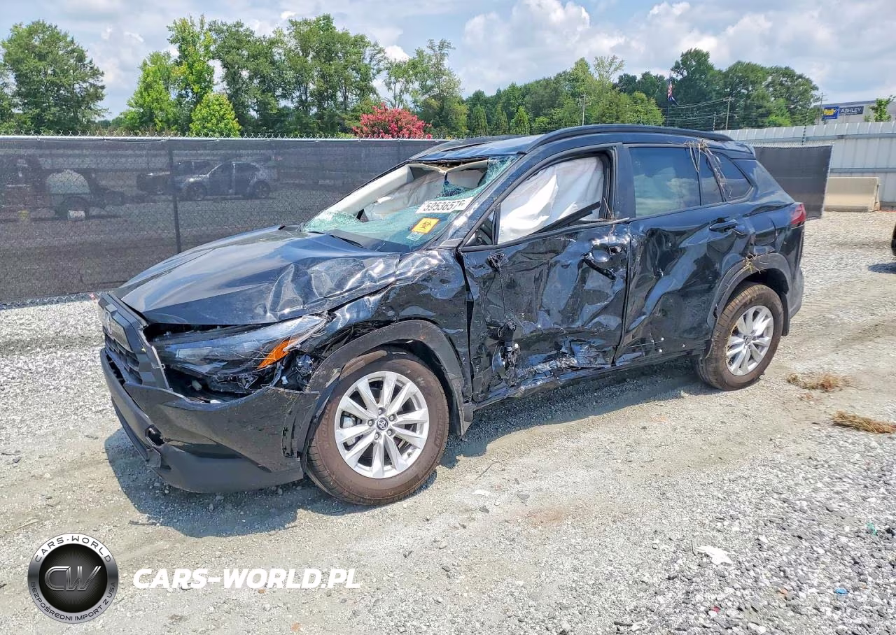2026 Toyota Corolla Cross Le – zdjęcie 1 z 12