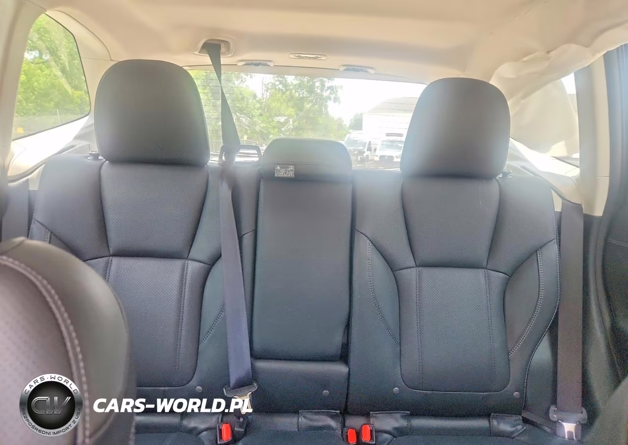 2023 Subaru Forester Touring VIN:JF2SKARCXPH416642 - 10