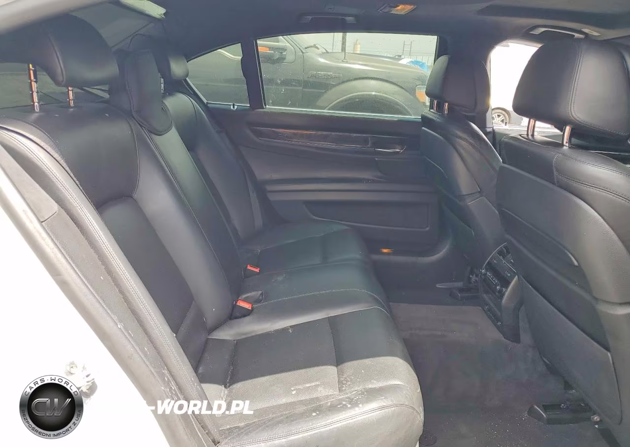 2015 BMW 750 Li VIN:WBAYE8C53FD781878 - 10