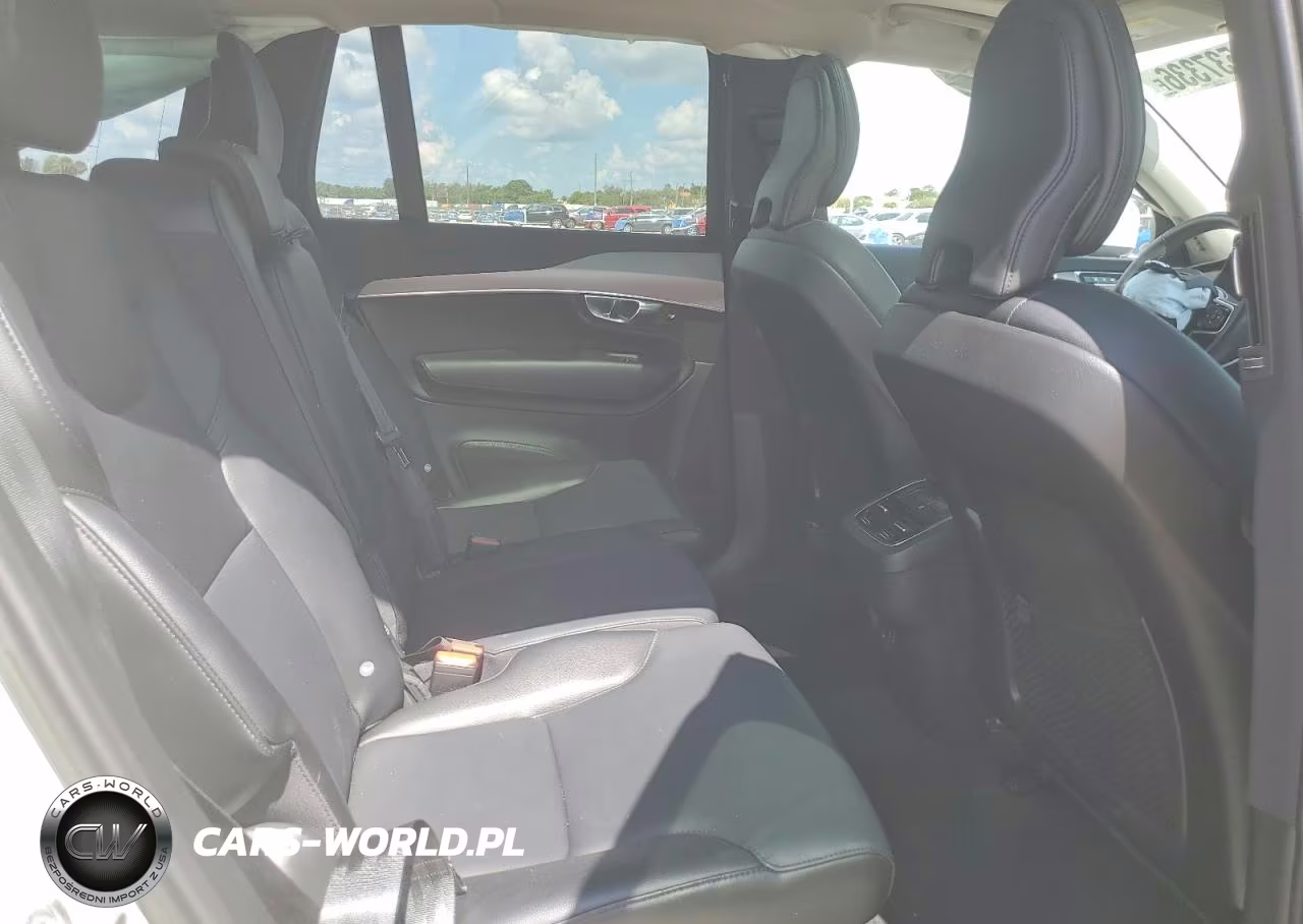 2022 Volvo Xc90 T5 Momentum VIN:YV4102CK6N1849707 - 11