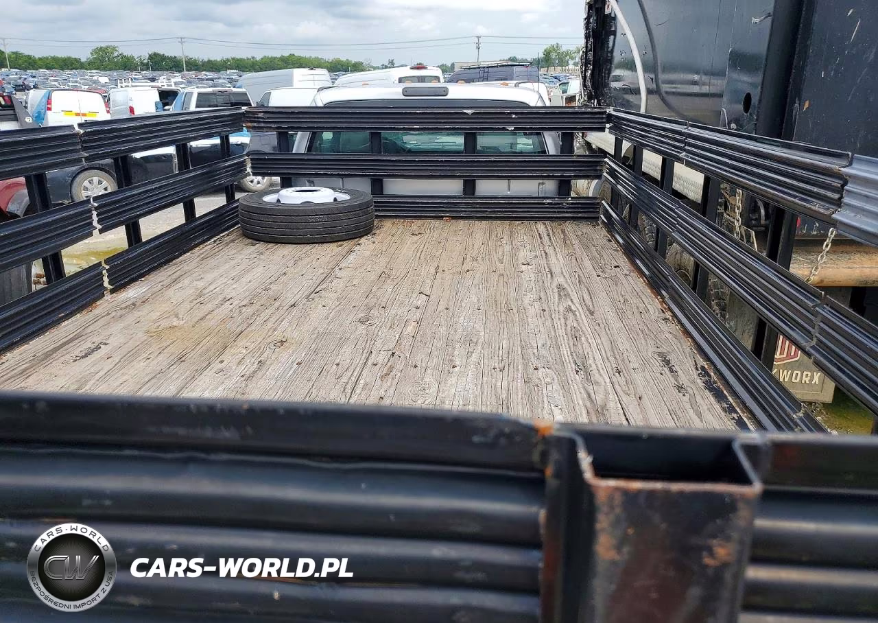 2016 Ford F-450 Chassis Xl VIN:1FDTF4GT4GEC75592 - 10