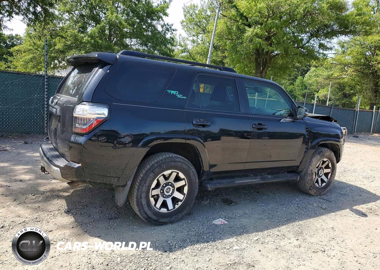 2020 Toyota 4Runner Trd Off-Road Premium VIN:JTEBU5JR8L5782221 - 3