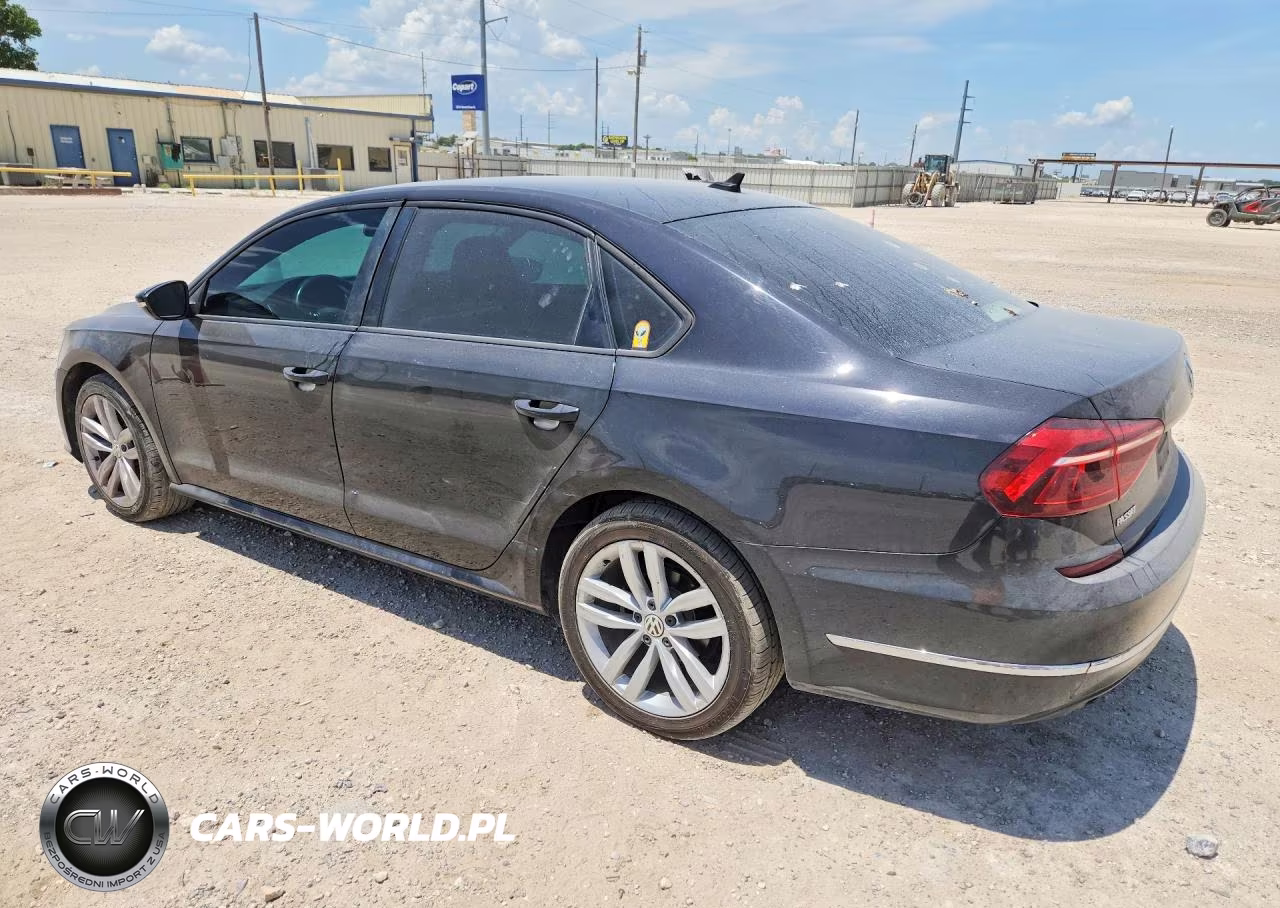 2019 Volkswagen Passat Wolfsburg VIN:1VWLA7A3XKC009735 - 2