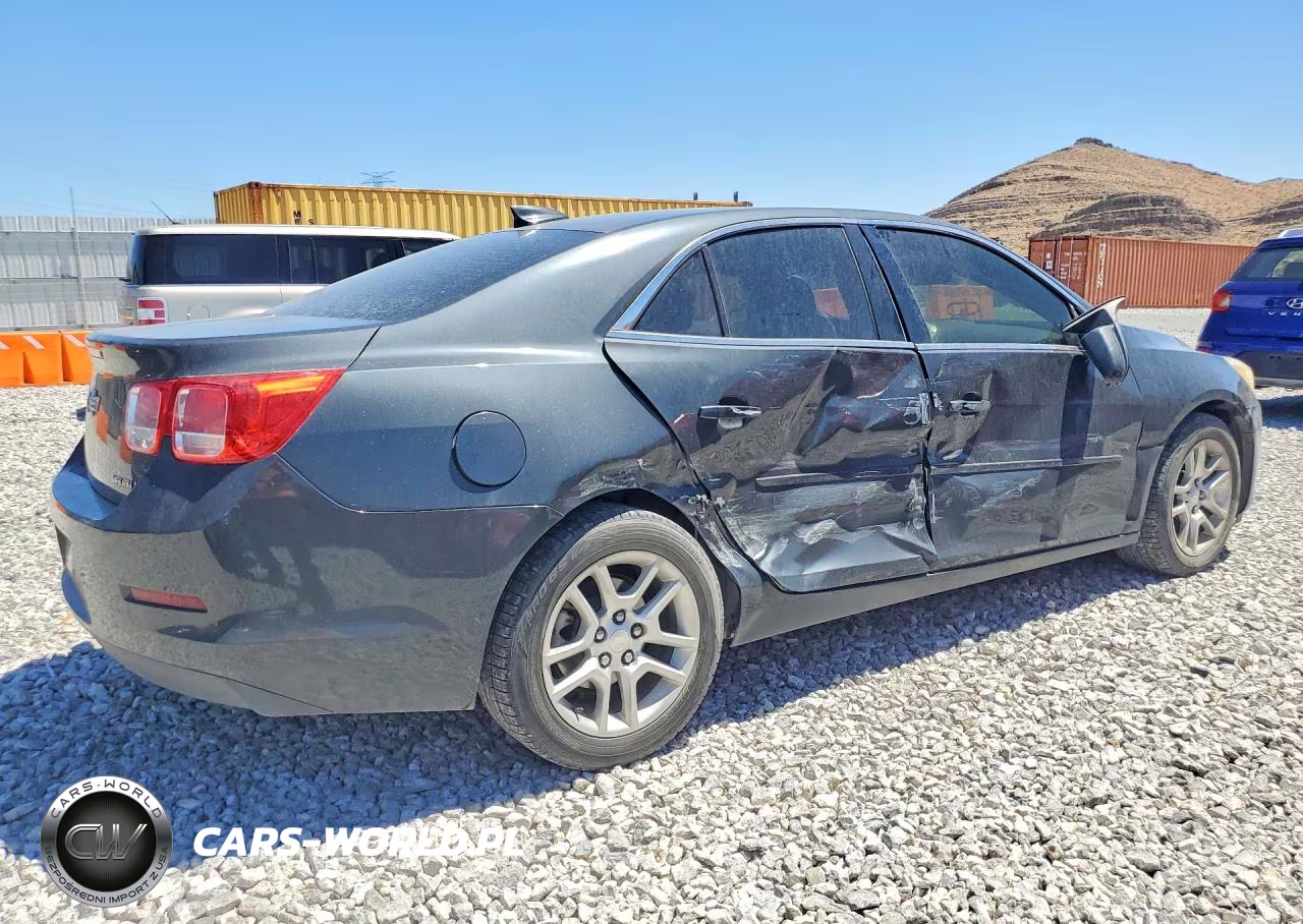 2015 Chevrolet Malibu 1Lt VIN:1G11C5SL2FF329345 - 3