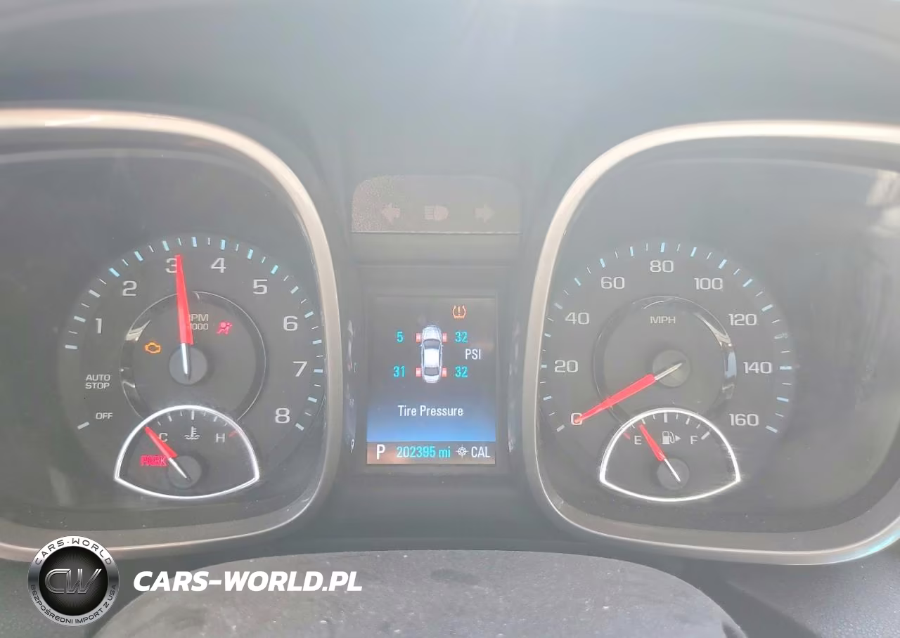 2015 Chevrolet Malibu 1Lt VIN:1G11C5SL2FF329345 - 9