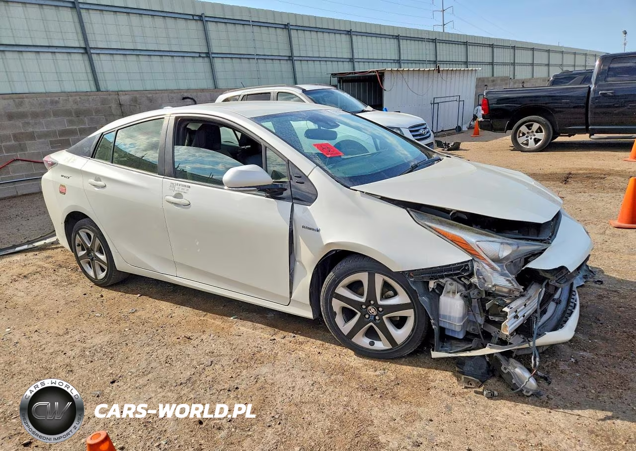 2016 Toyota Prius Four Touring VIN:JTDKARFU2G3521170 - 4