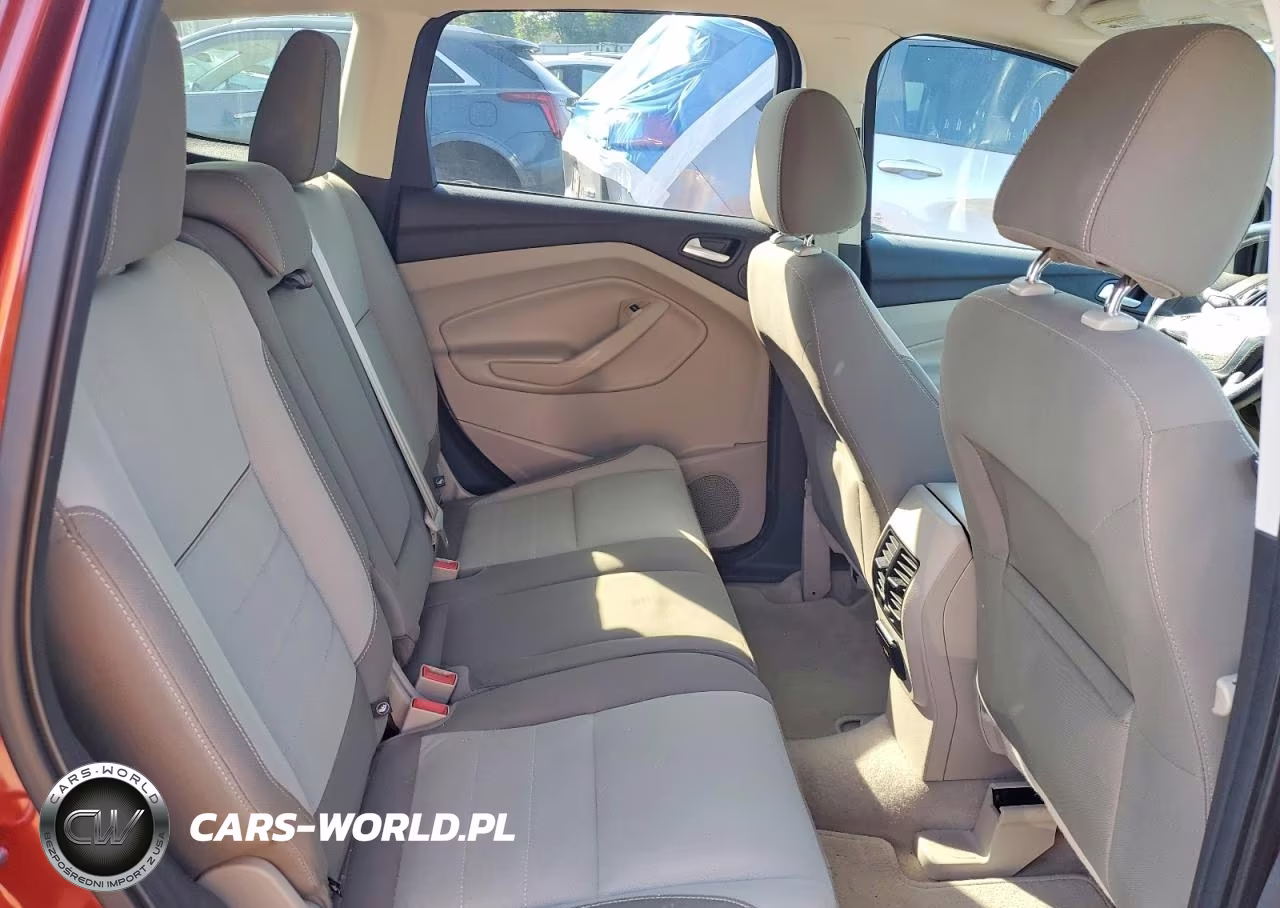2015 Ford Escape Se VIN:1FMCU9GXXFUA65976 - 10