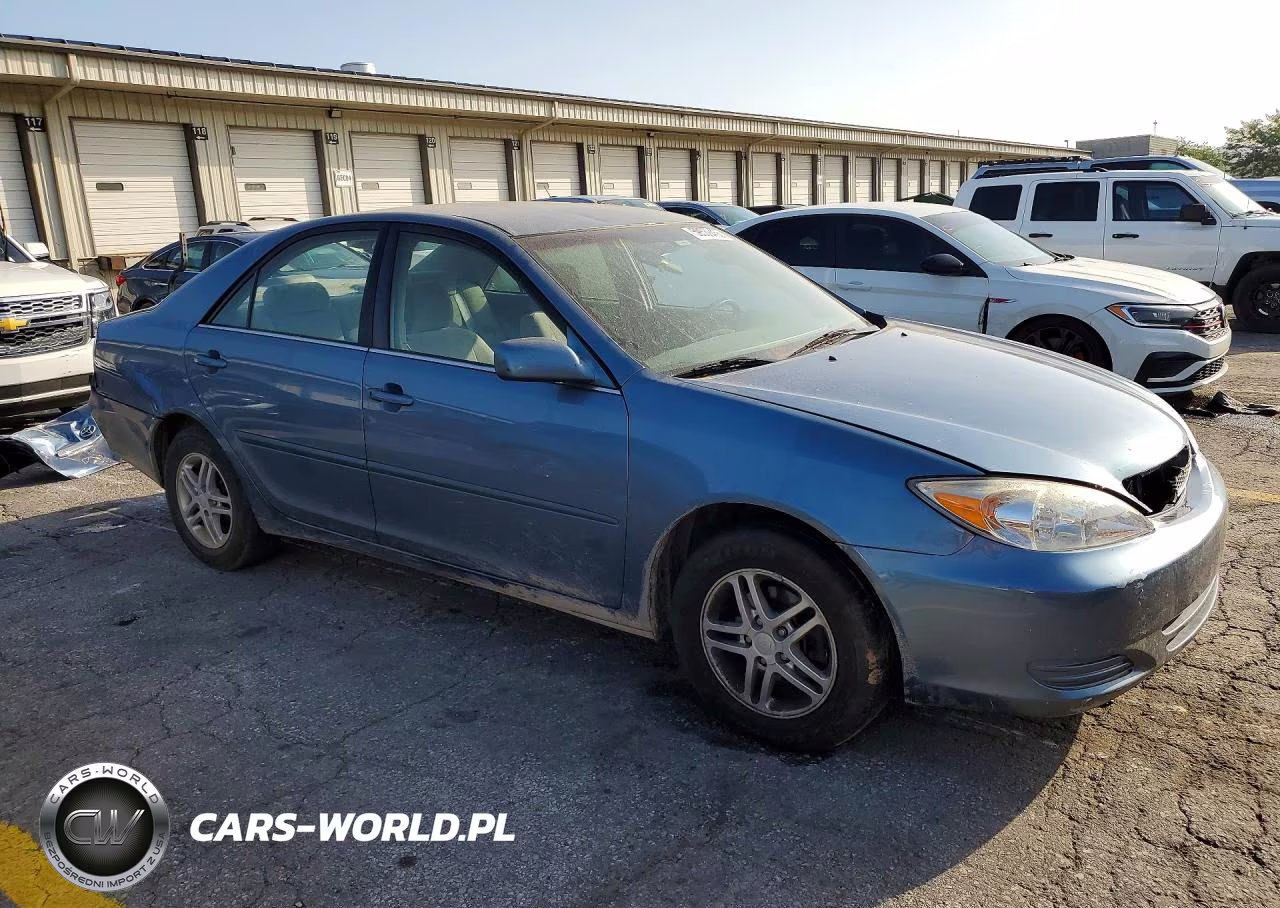 2002 Toyota Camry Le VIN:4T1BE32K22U569336 - 4