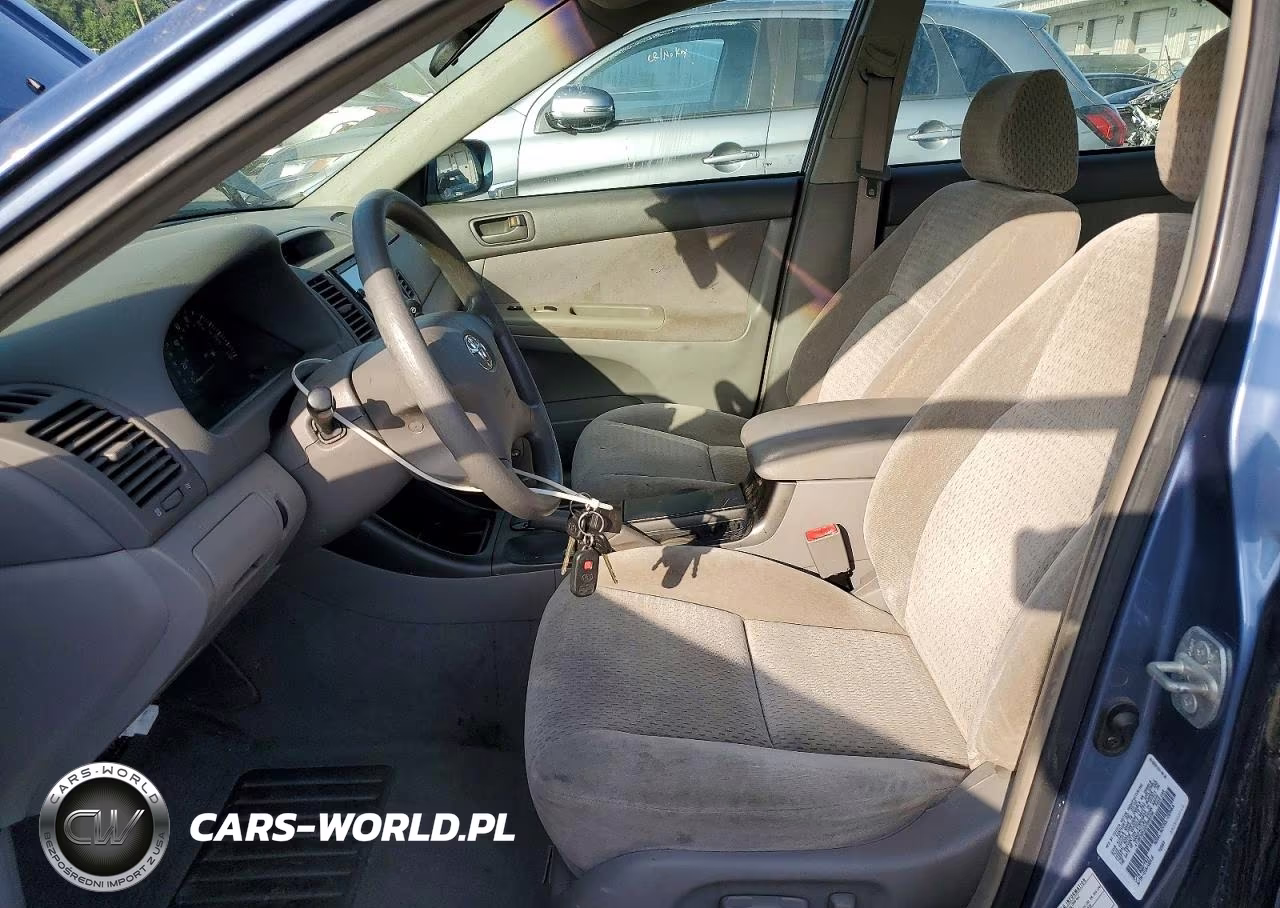 2002 Toyota Camry Le VIN:4T1BE32K22U569336 - 7