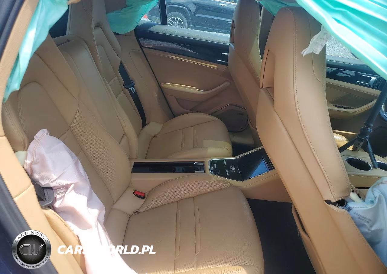 2018 Porsche Panamera 4 VIN:WP0AA2A77JL112397 - 10