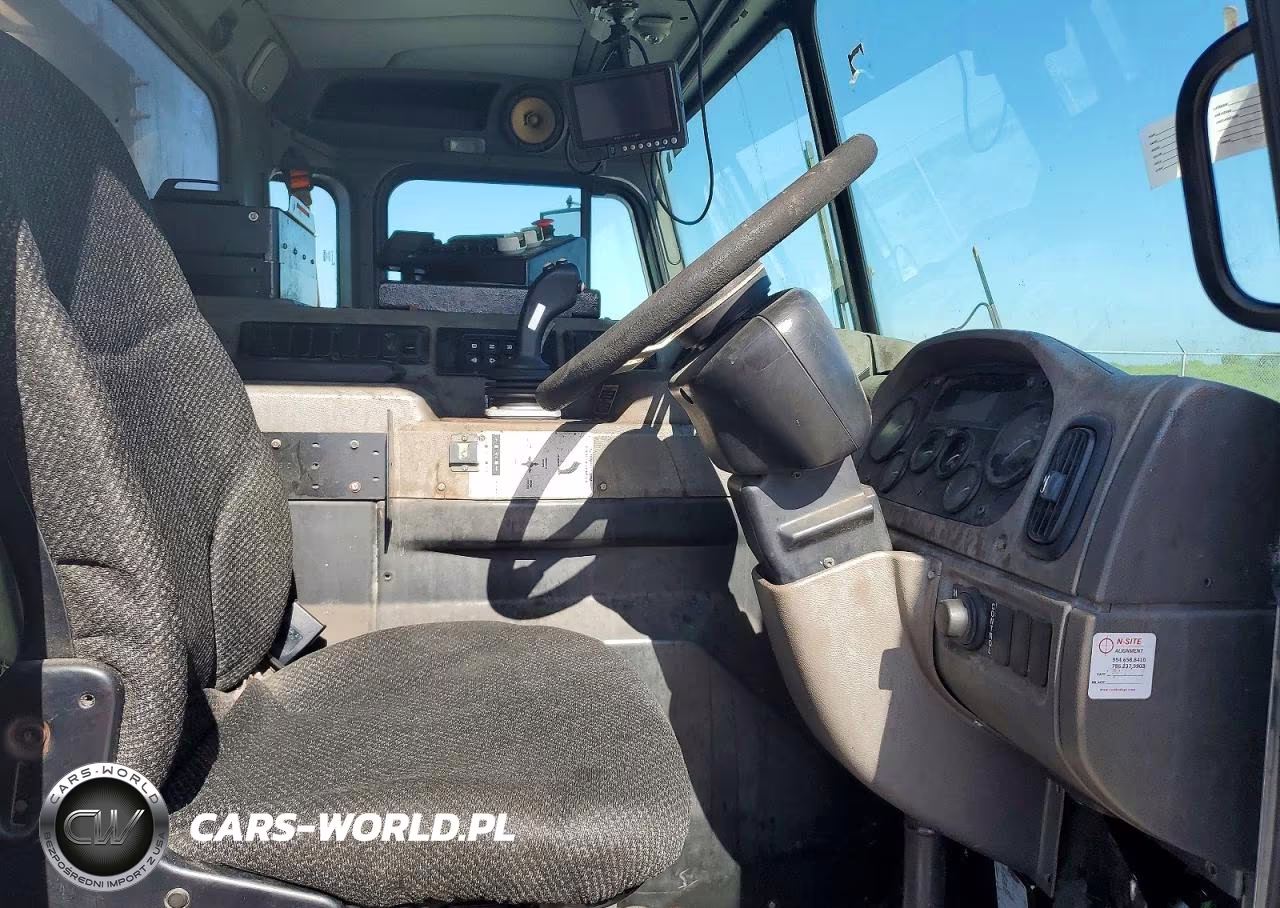 2019 Peterbilt 520 W-Labrie Automated Side Loader Body 31 Cubic Yards VIN:3BPDLJ0X5KF103009 - 5