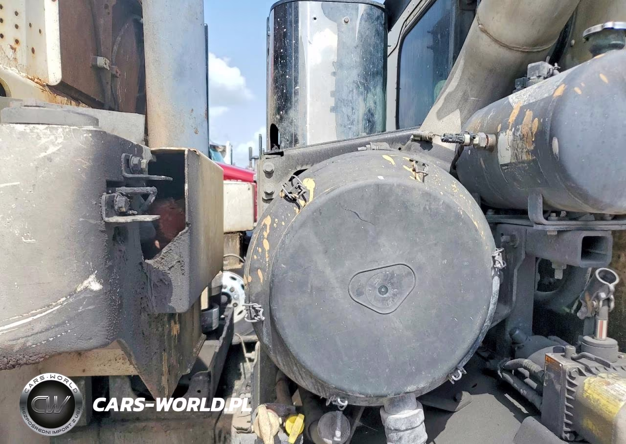 2019 Peterbilt 520 Refuse Truck VIN:3BPDLJ0X1KF103041 - 10