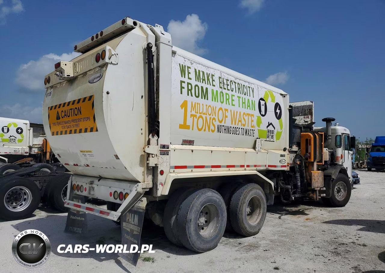 2019 Peterbilt 520 Refuse Truck VIN:3BPDLJ0X1KF103041 - 3