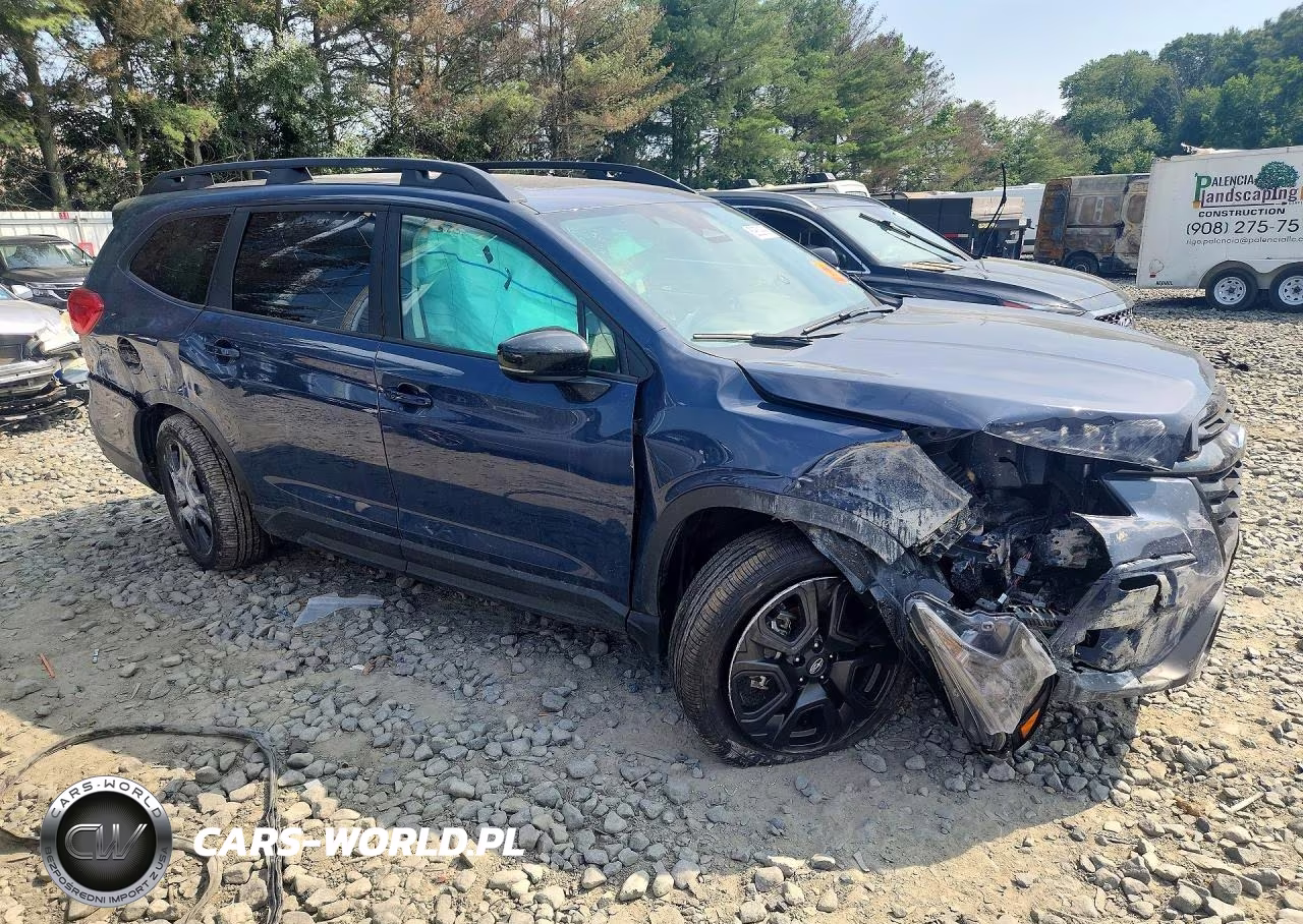 2025 Subaru Ascent Onyx Touring VIN:4S4WMAWD2S3438739 - 4