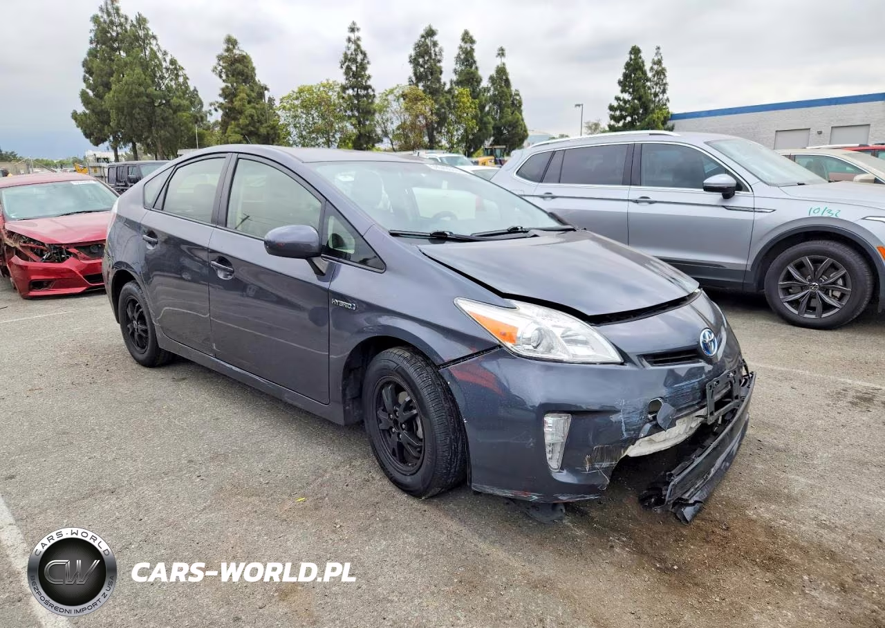 2012 Toyota Prius Two VIN:JTDKN3DU1C5474460 - 4