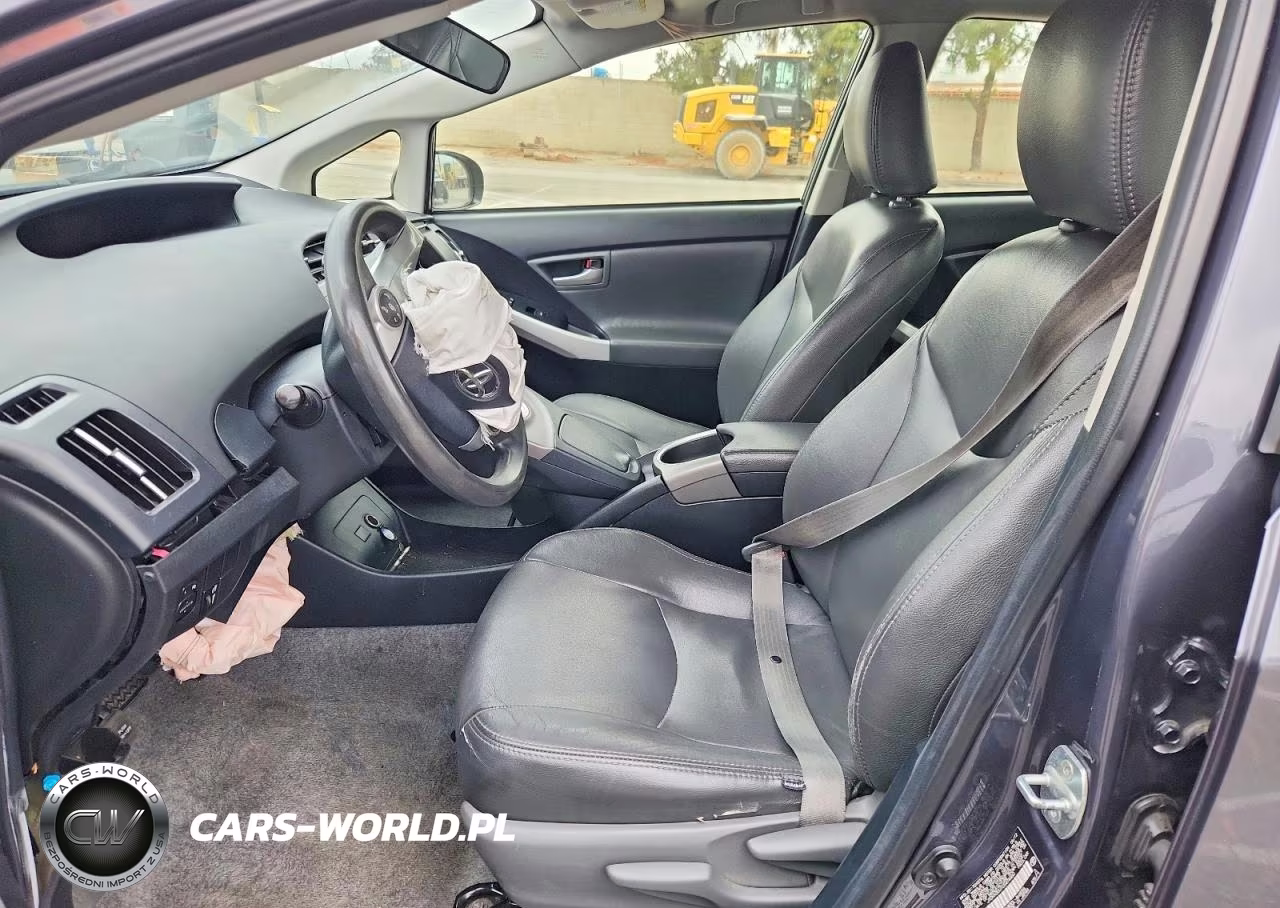 2012 Toyota Prius Two VIN:JTDKN3DU1C5474460 - 7