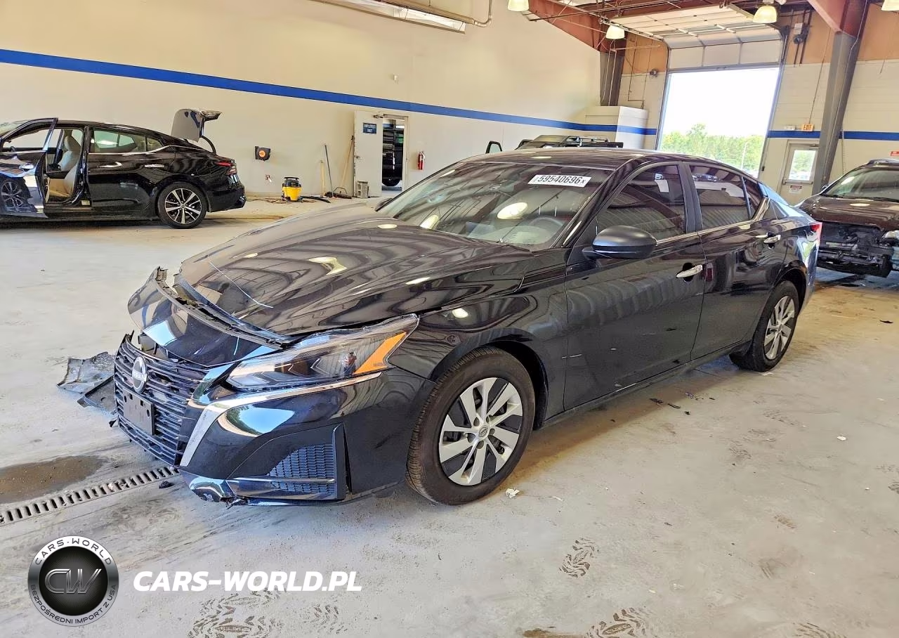 2025 Nissan Altima S – zdjęcie 1 z 13