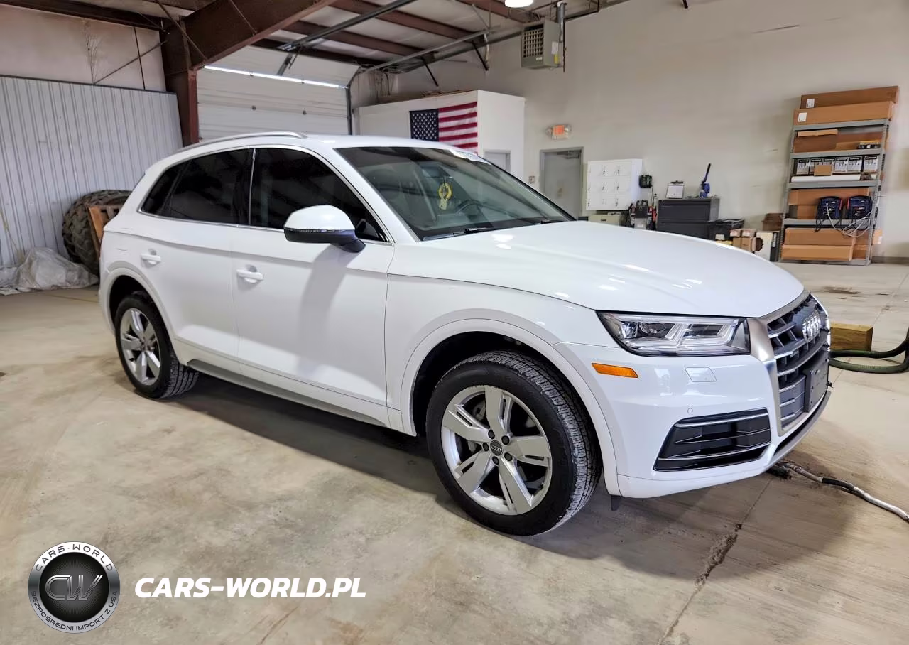 2018 Audi Q5 Premium Plus VIN:WA1BNAFY9J2118576 - 4