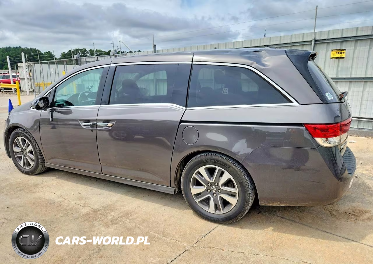 2014 Honda Odyssey Touring VIN:5FNRL5H9XEB125451 - 2