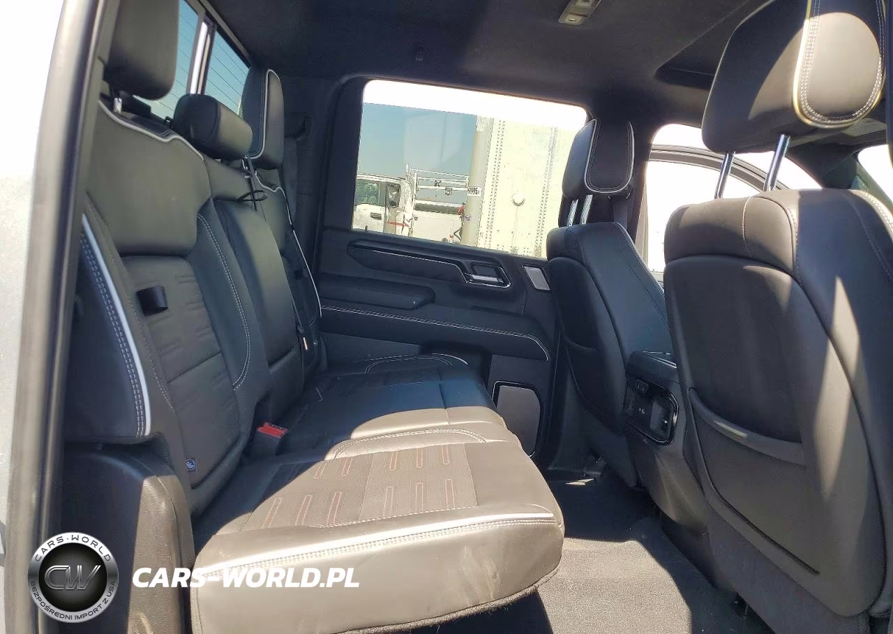2025 GMC Sierra K2500 At4X VIN:1GT4UZEY8SF122498 - 10