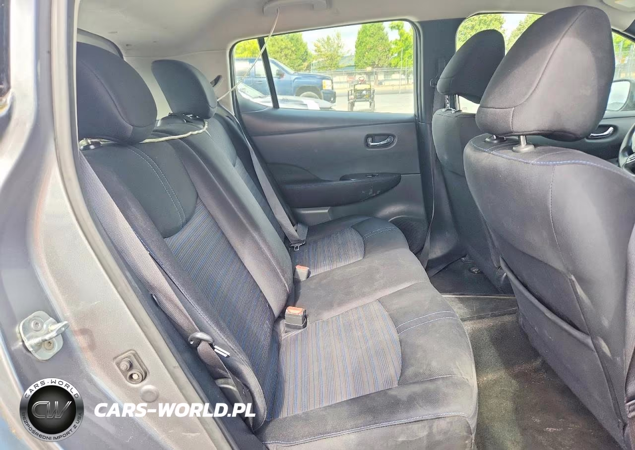 2019 Nissan Leaf S VIN:1N4AZ1CP3KC301863 - 10