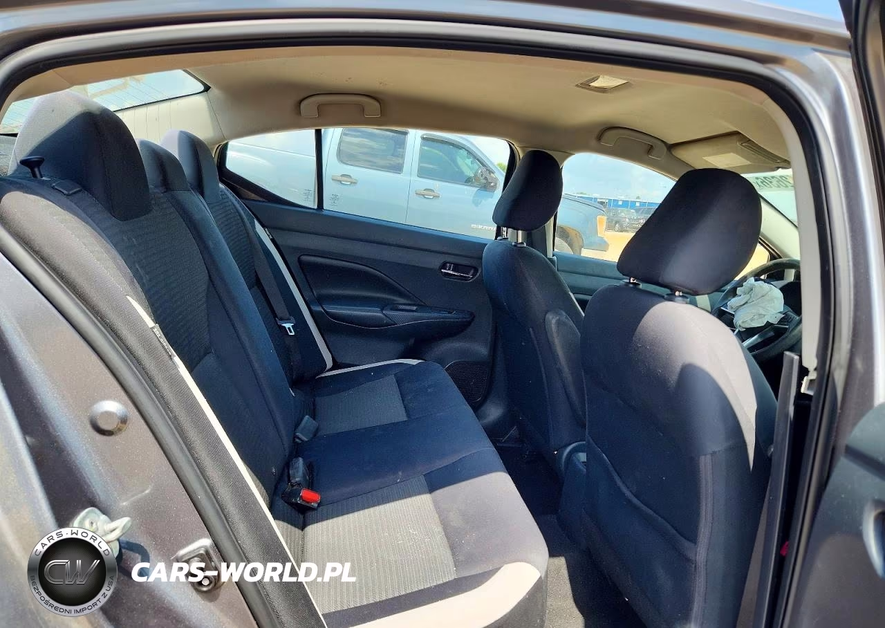 2020 Nissan Versa Sv VIN:3N1CN8EVXLL857843 - 10