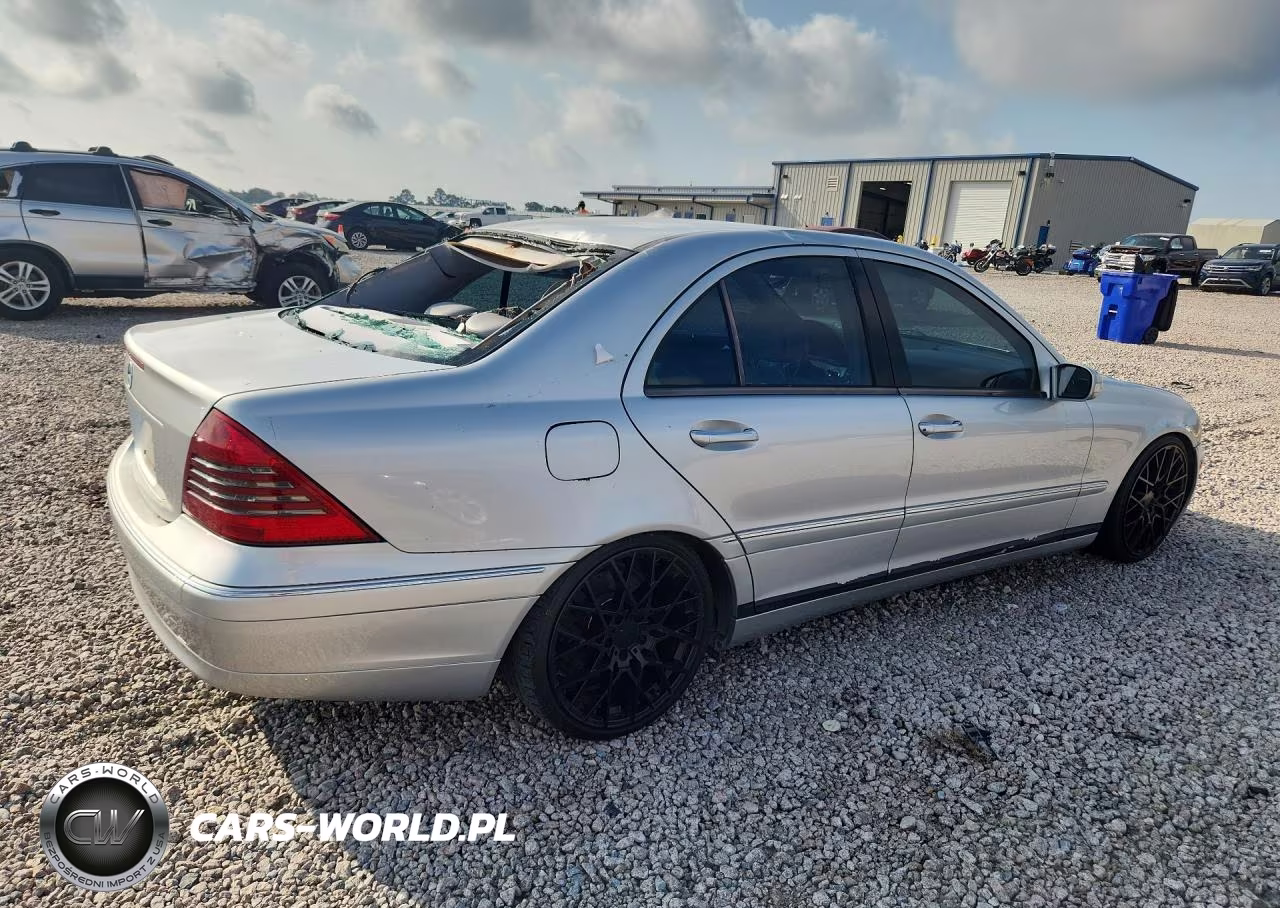 2002 Mercedes-Benz C 320 VIN:WDBRF64J12E002047 - 3
