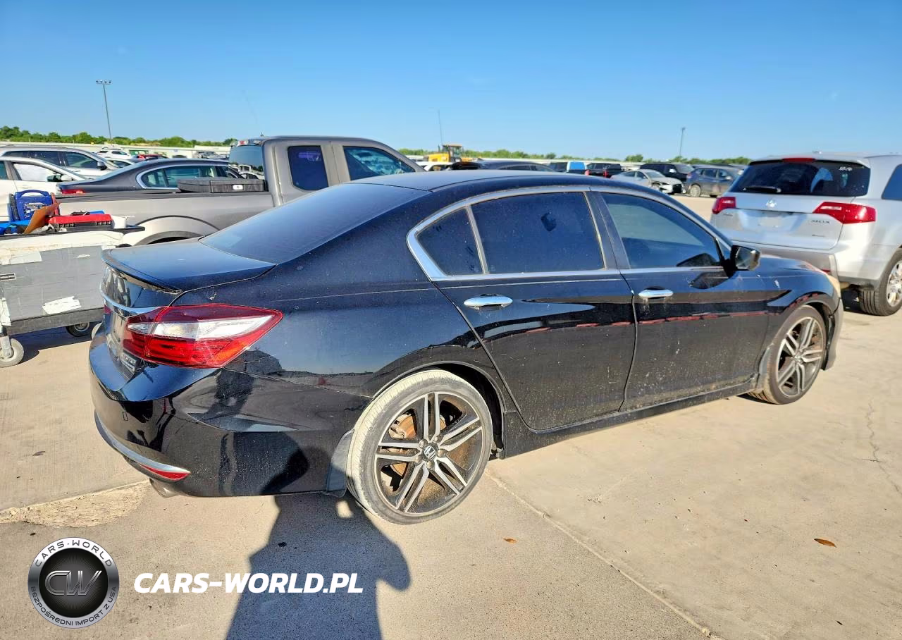 2017 Honda Accord Sport Special Edition VIN:1HGCR2F18HA123017 - 3