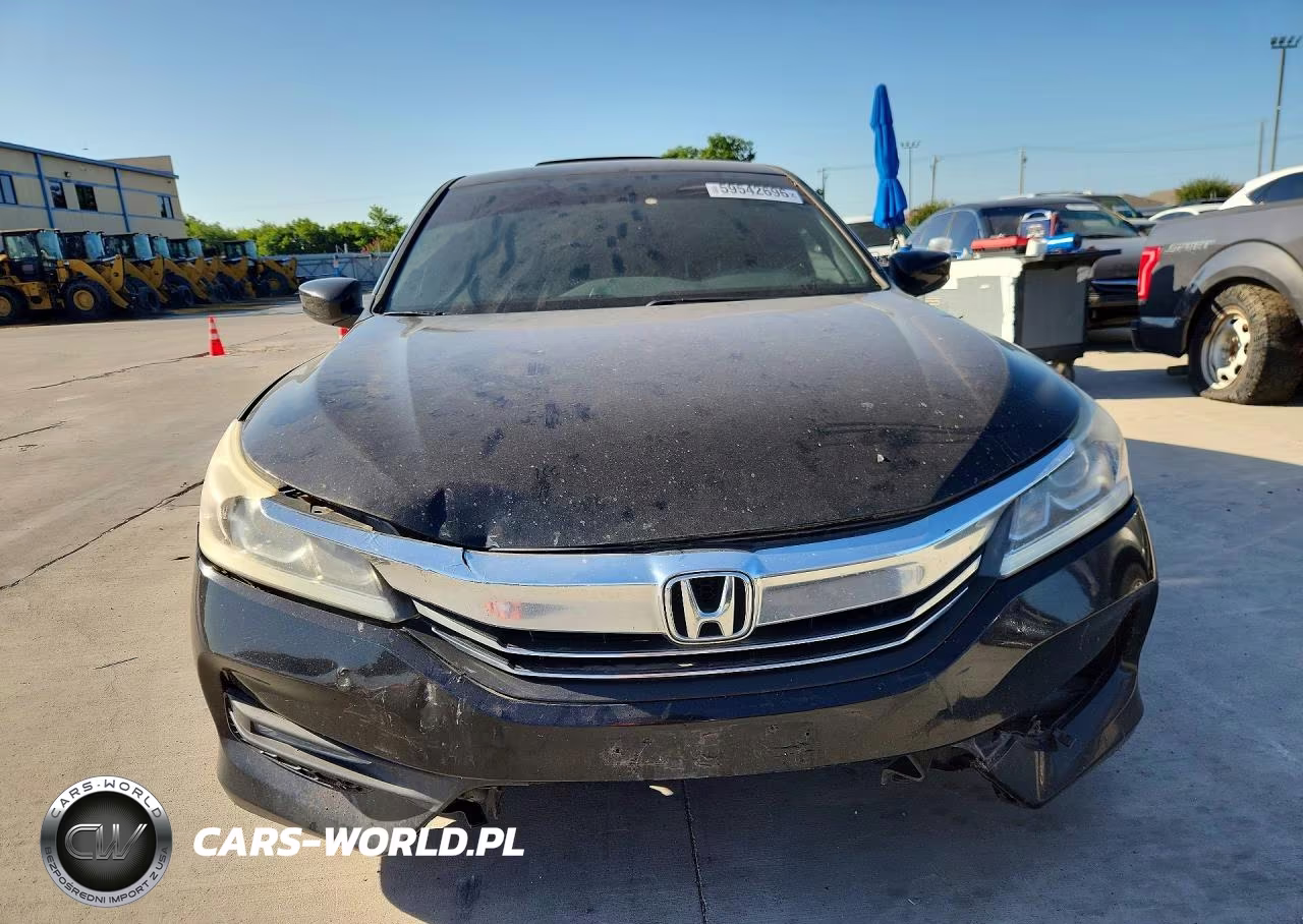 2017 Honda Accord Sport Special Edition VIN:1HGCR2F18HA123017 - 5