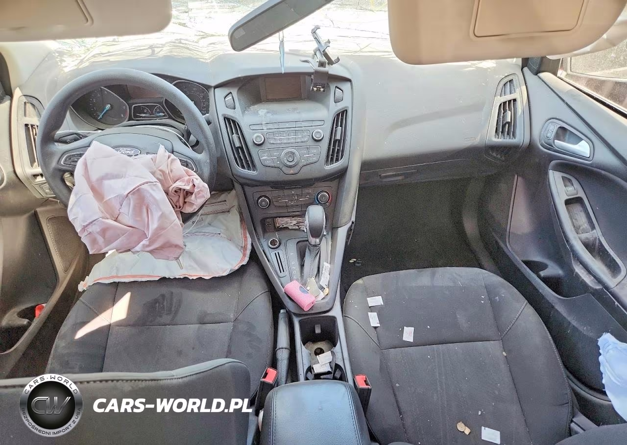 2018 Ford Focus Se VIN:1FADP3F20JL257804 - 8